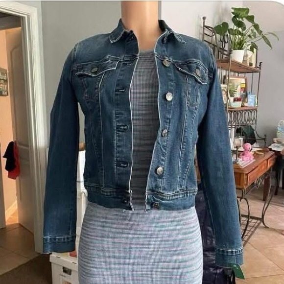 Nine West Jackets & Blazers - Nine West Classic Dark Wash Denim Jacket (Size S)